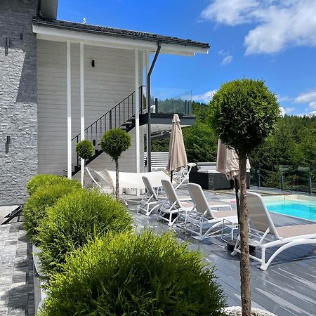 Be Be Chalet - Premium Jacuzi & Private Pool Bukovel Eksteriør bilde