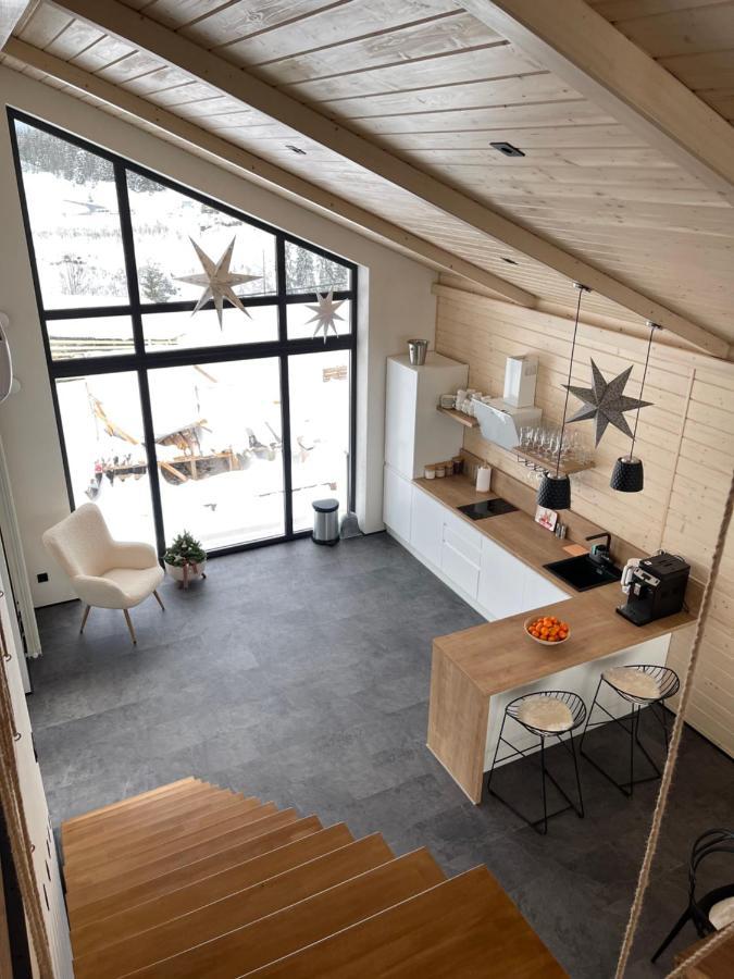 Be Be Chalet - Premium Jacuzi & Private Pool Bukovel Eksteriør bilde