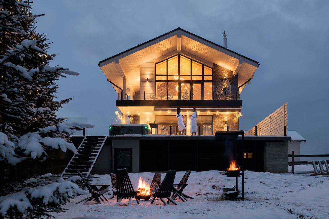 Be Be Chalet - Premium Jacuzi & Private Pool Bukovel Eksteriør bilde